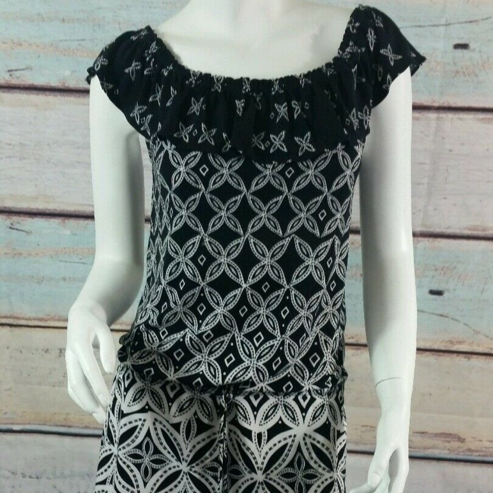 White House Black Market Floral Geo Stretch Shirt